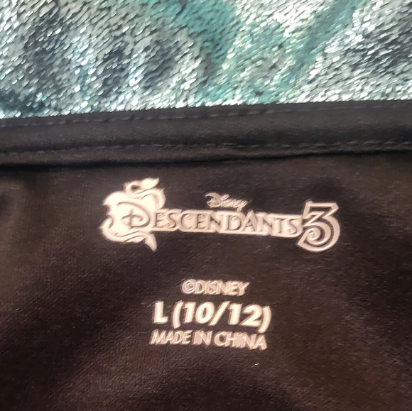 Disney Descendants Girls size 10/12 vest - Picture 3 of 3